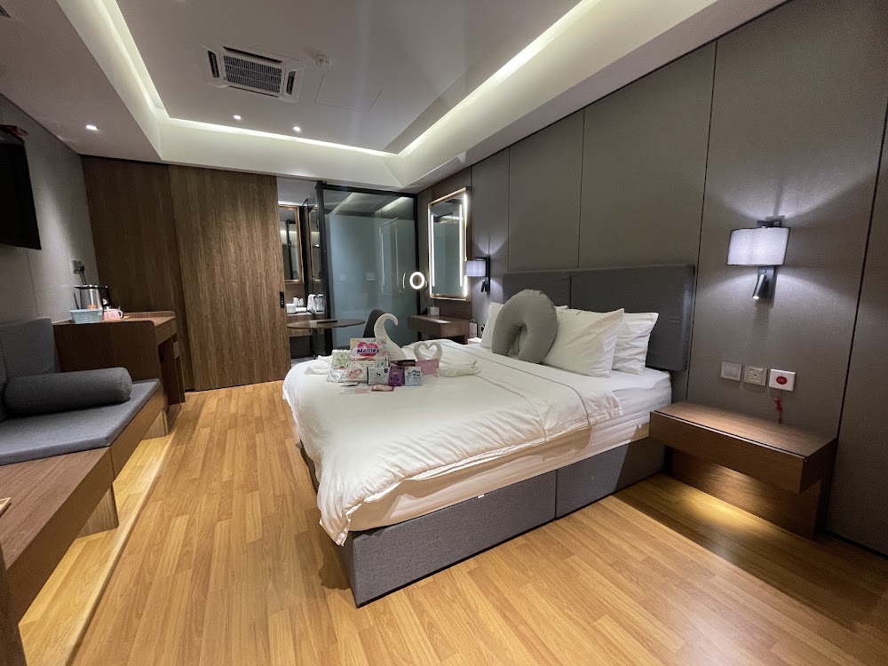 Luna Confinement Centre Sg Besi